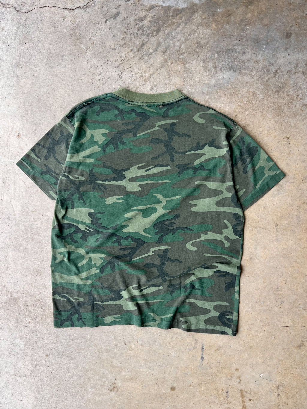 Vintage 1980s Camo Pocket T-Shirt - (L)