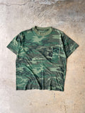Vintage 1980s Camo Pocket T-Shirt - (L)