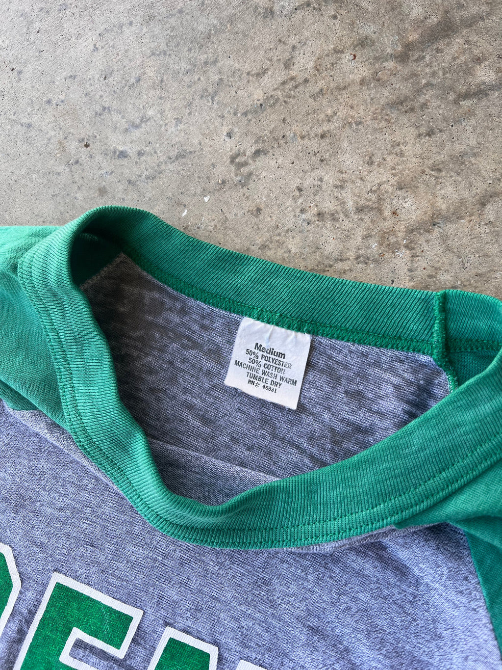 Vintage 1987 Two Tone Raglan Graphic Shirt - (M)