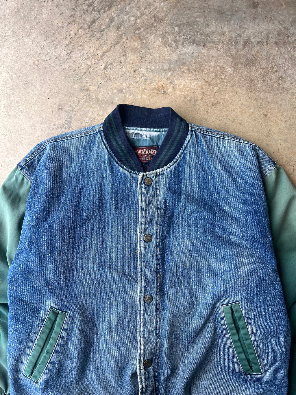 Vintage 90s Faded Distressed Two Tone Jean Jacket - (M)