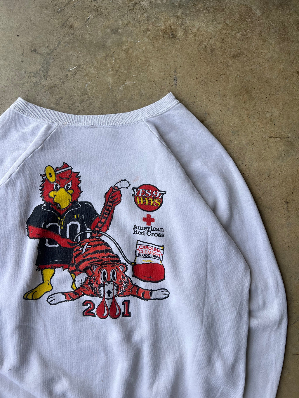 Vintage 1990s Give Blood White Graphic Sweatshirt - (L)