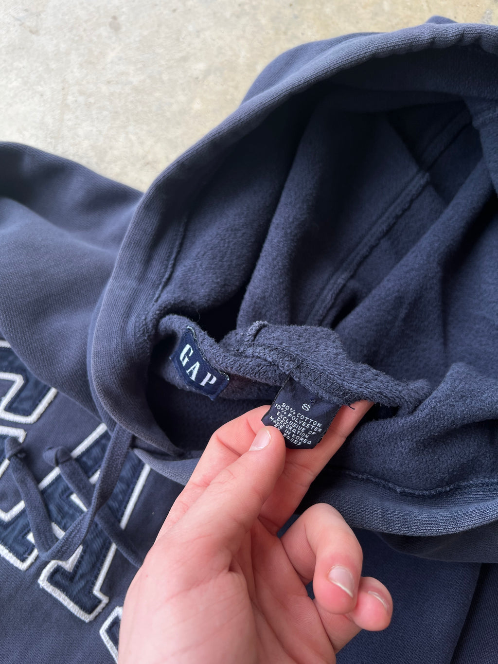 Vintage 2000s GAP Navy Hoodie - (S)