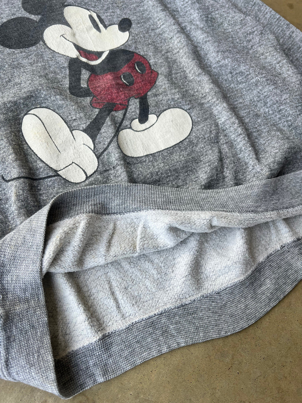 Vintage 1970s Mickey Mouse Grey Raglan Sweatshirt - (S)