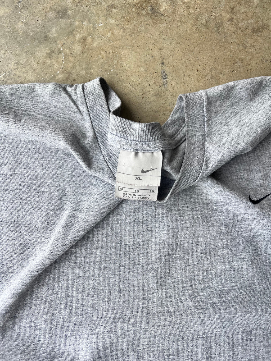 Vintage 00s Grey Nike Side Check T-Shirt - (XL)