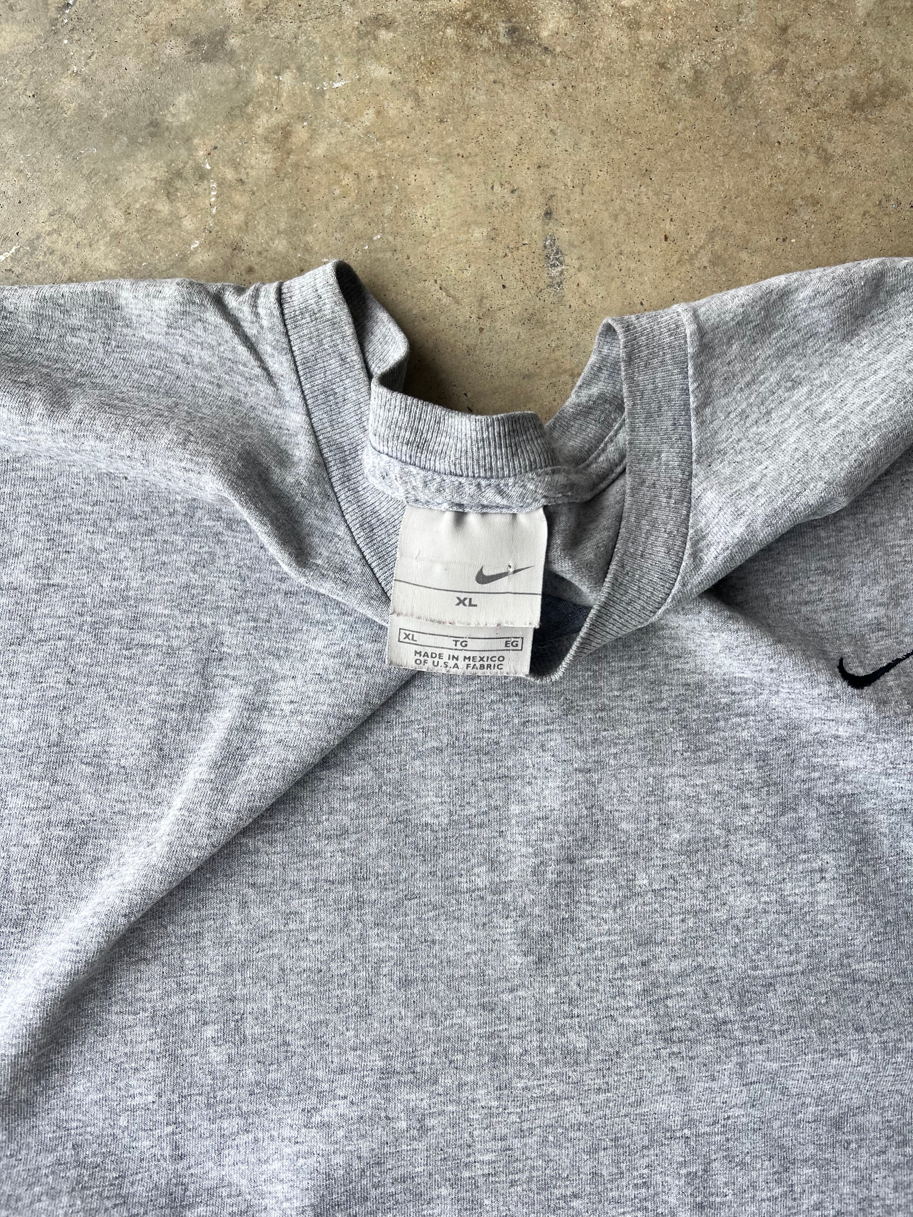 Vintage 00s Grey Nike Side Check T-Shirt - (XL)