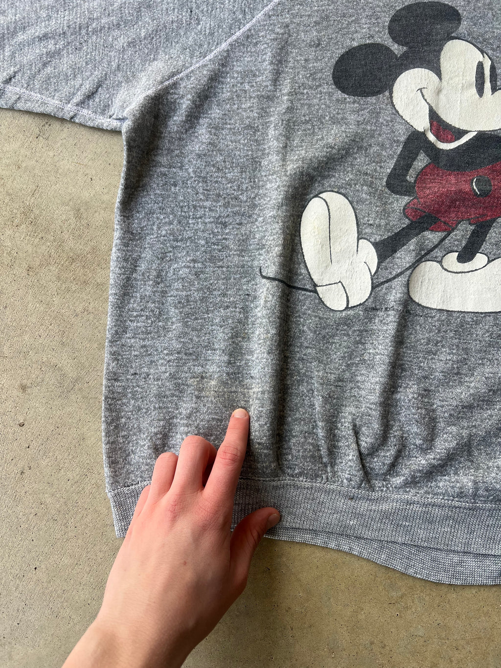 Vintage 1970s Mickey Mouse Grey Raglan Sweatshirt - (S)