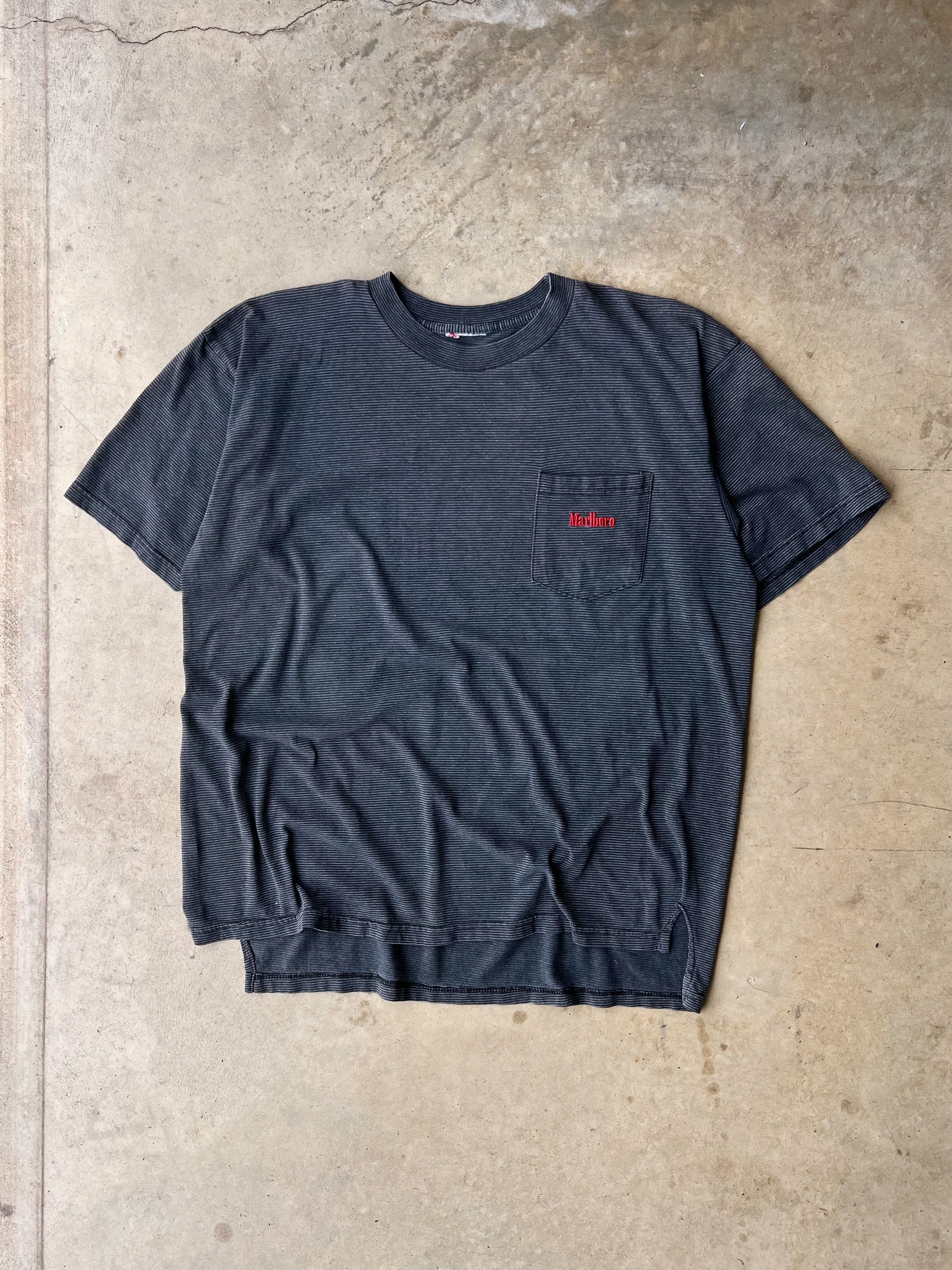 Vintage 1990s Marlboro Pocket T-Shirt - (XL)