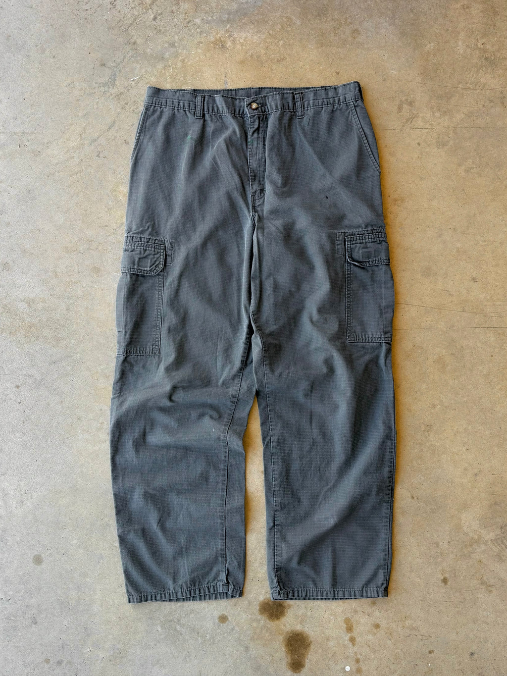 Vintage 2000s Light Green Cargo Pants - (34)