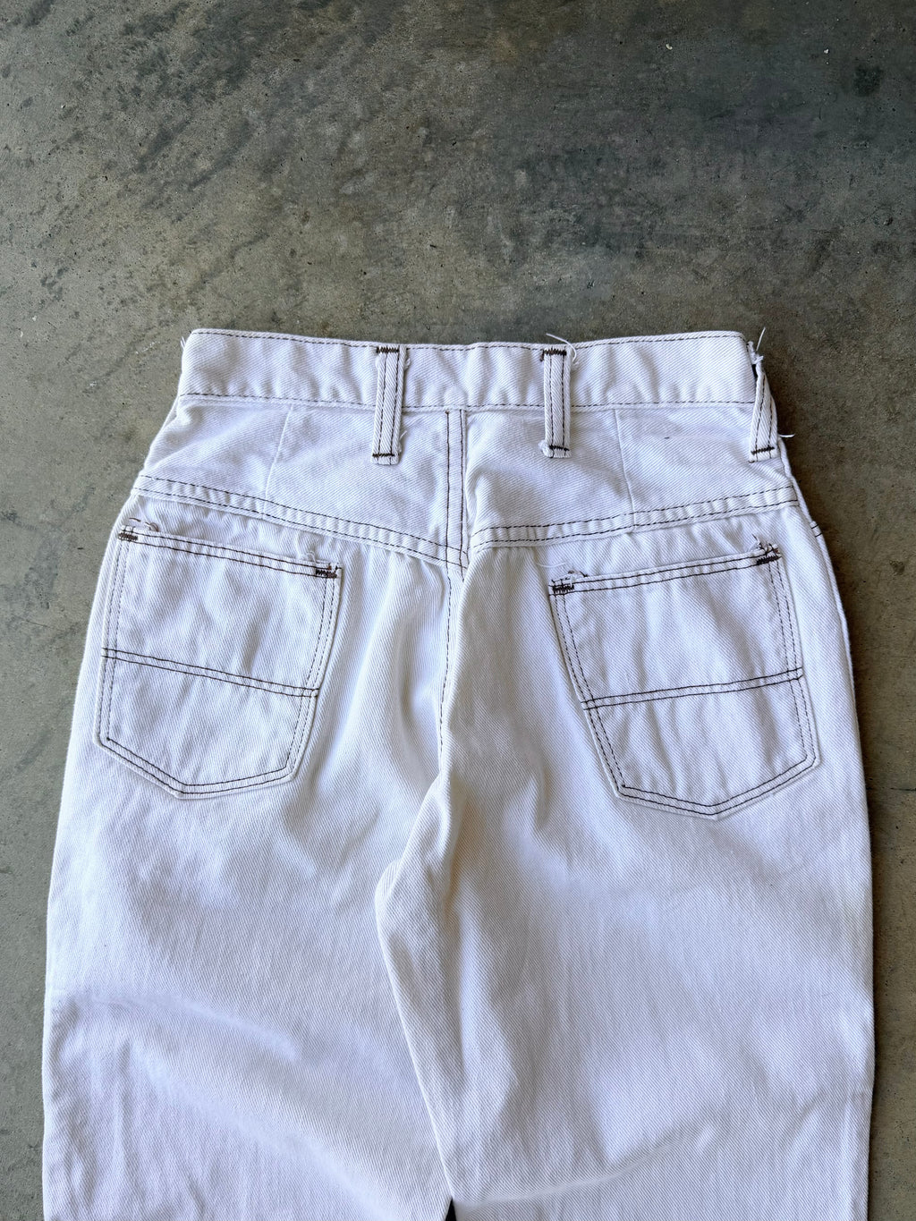 Vintage 1970s White Bellbottoms Pants - (24)