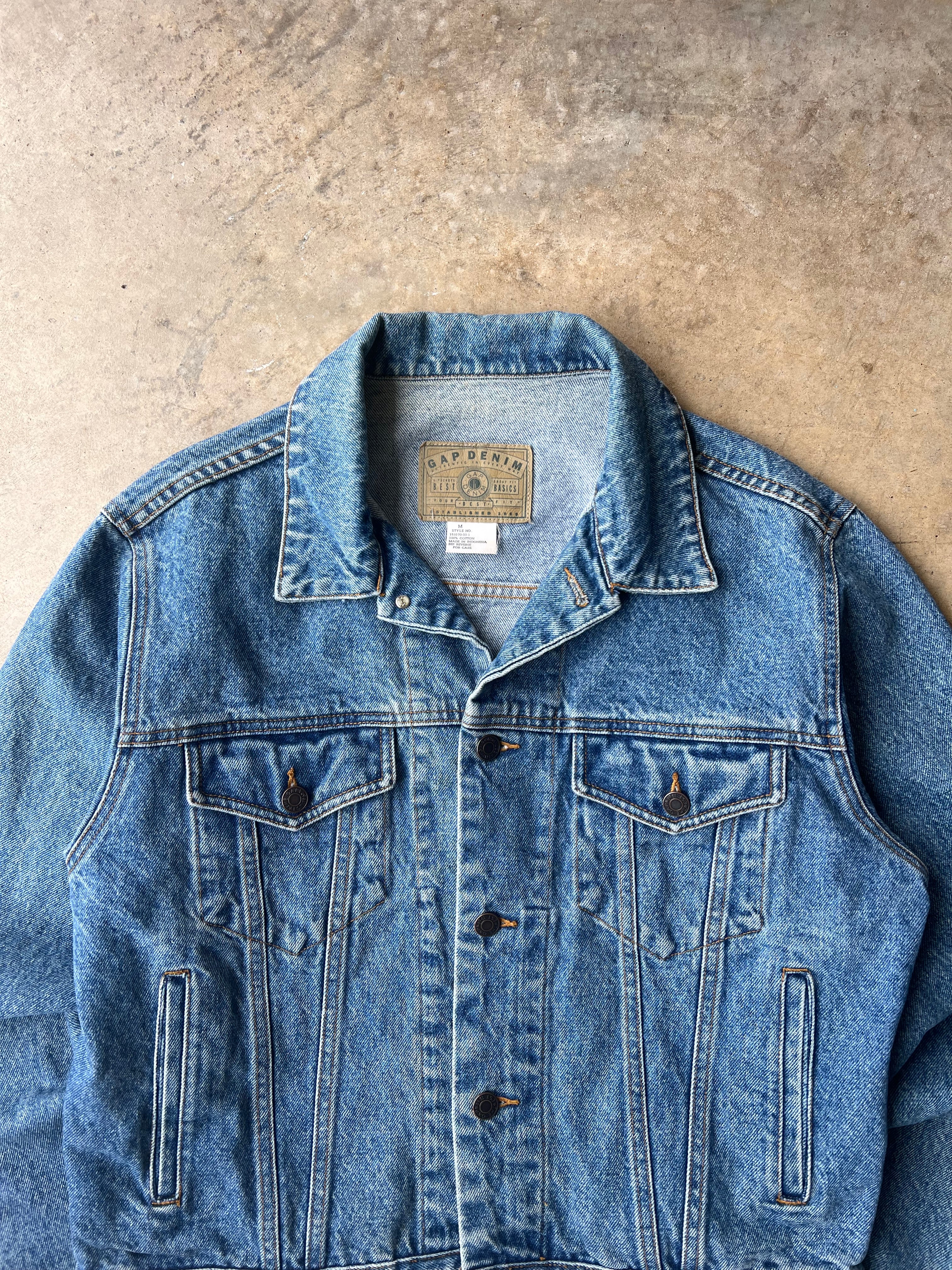 VIntage 2000s Gap Light Wash Jean Jacket - (M)