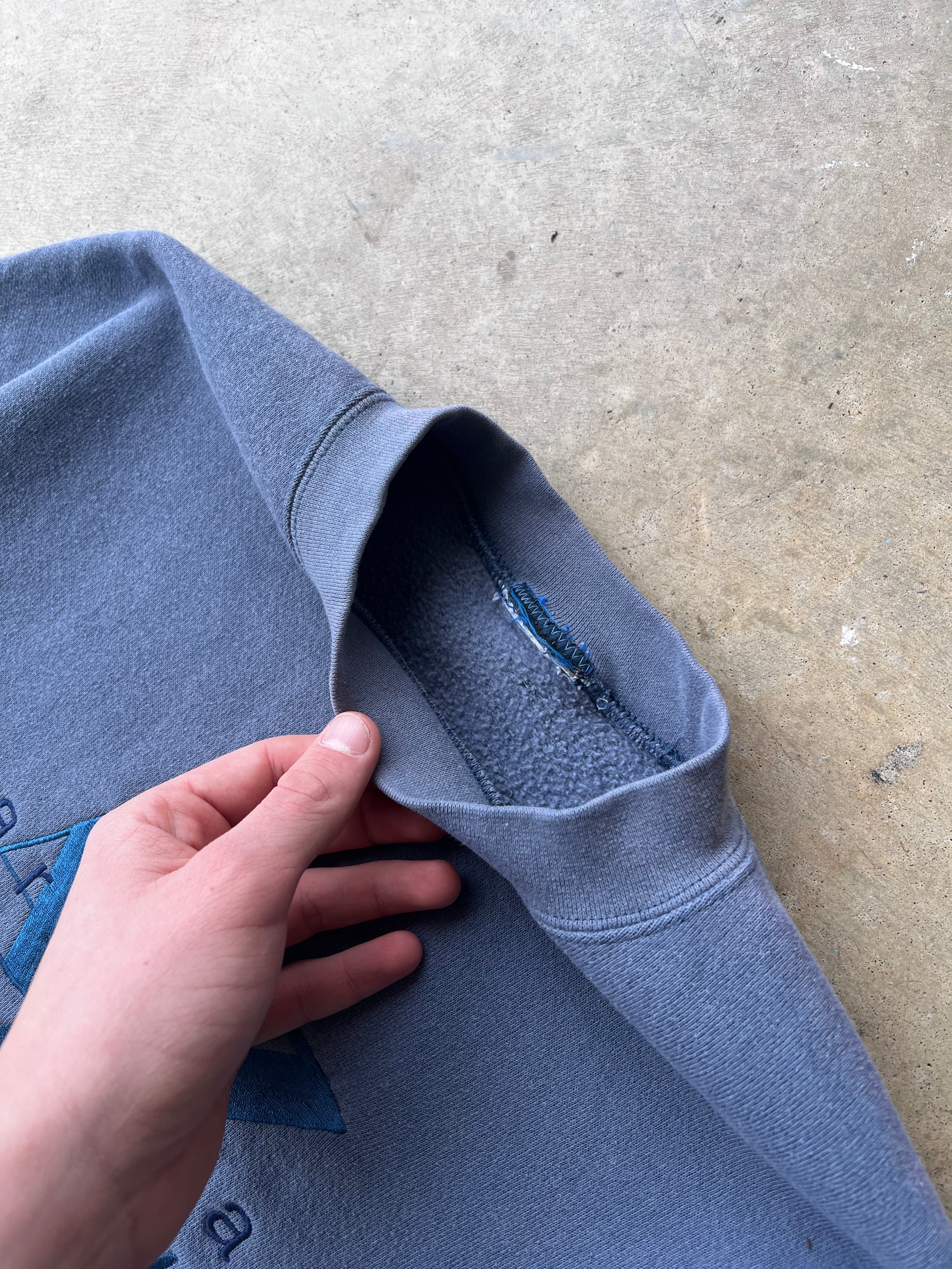 Vintage 1990s Blue Embroidered Arizona Sweatshirt - (M)